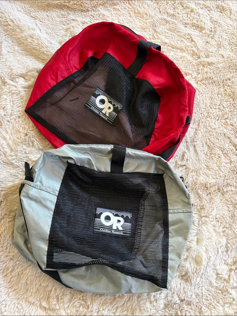 Outdoor Research Mesh packing cubes Bag — Red and Gray